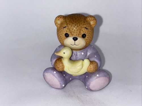 Lucy little bear holding - lucy,